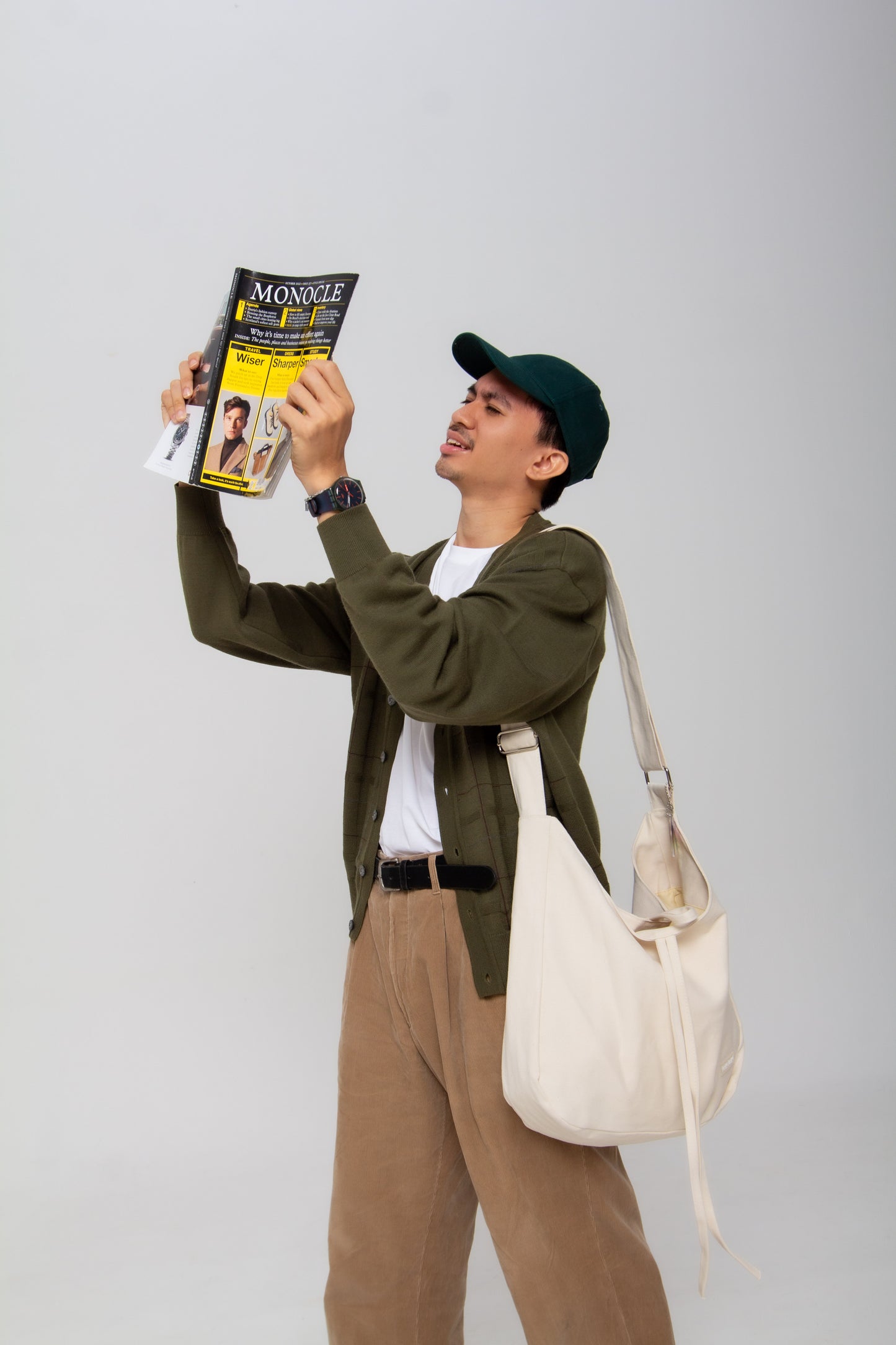 Relaxed Messenger Bag in Calming Ivory