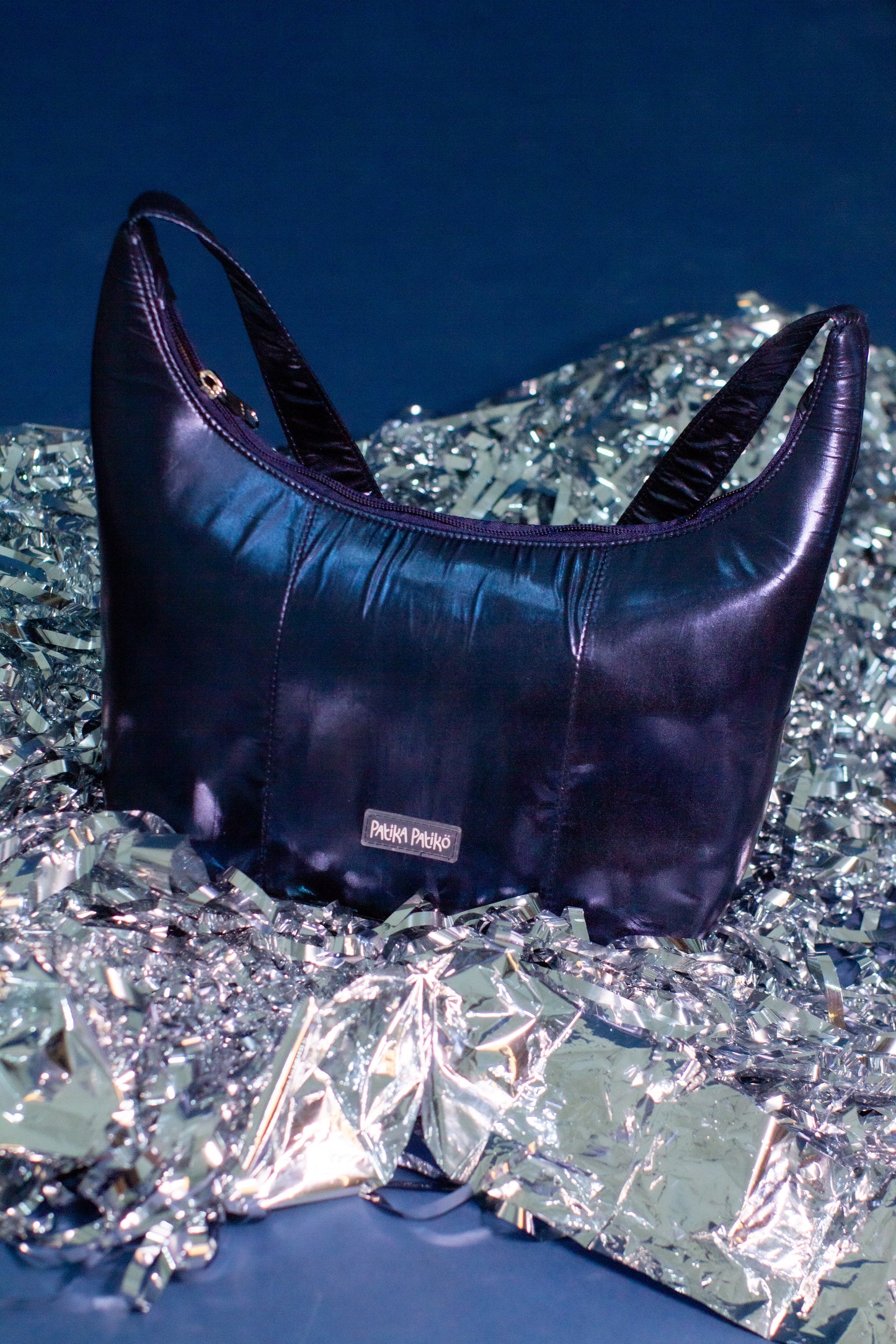 Gleam Shoulder Bag in Midnight Alloy