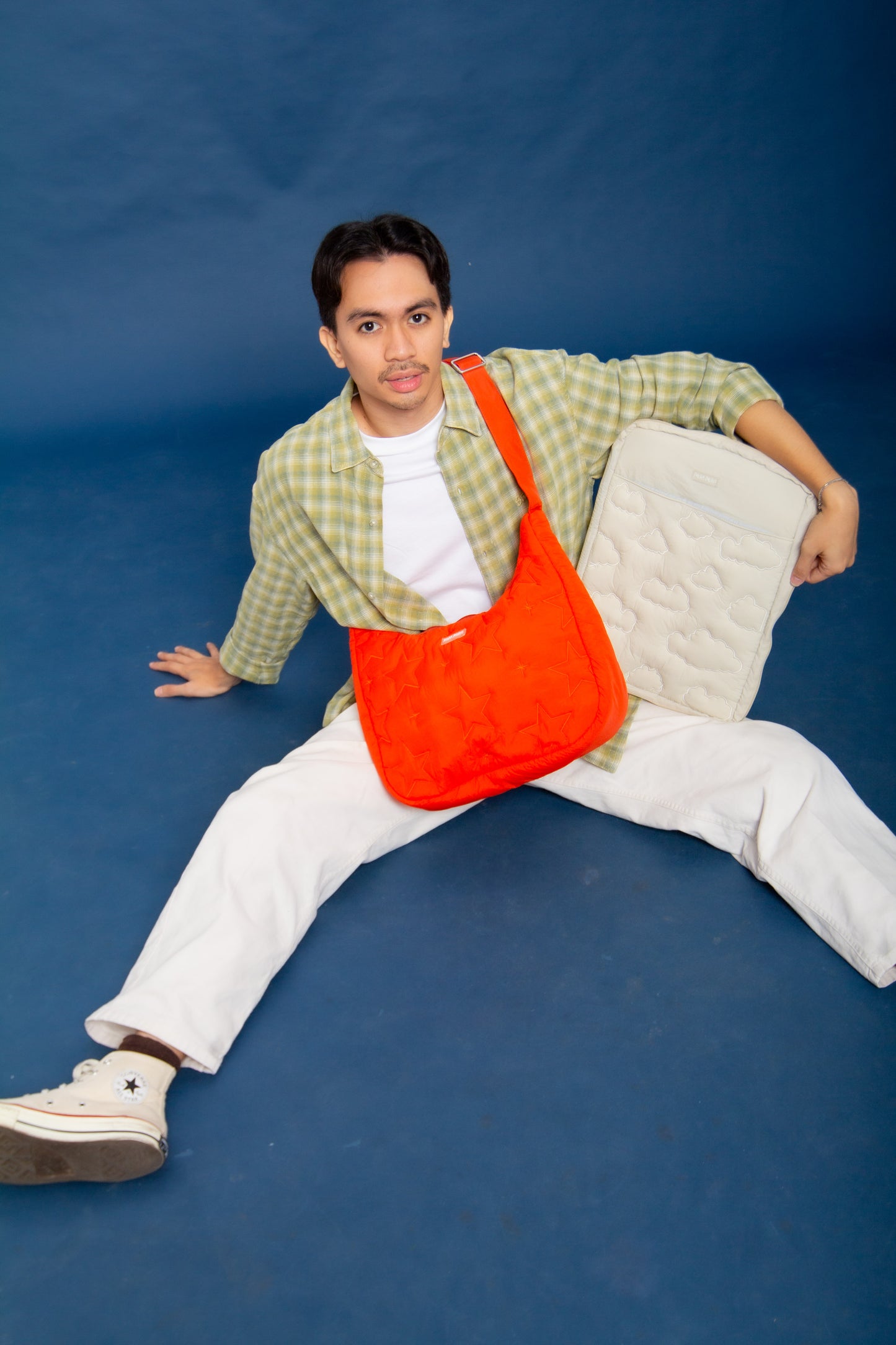 Puffer Laptop Case in Comforting Beige