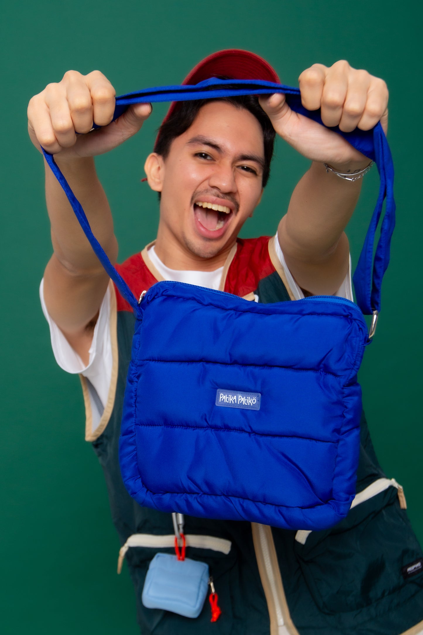 Medium Puffer Bag in Royal Cobalt
