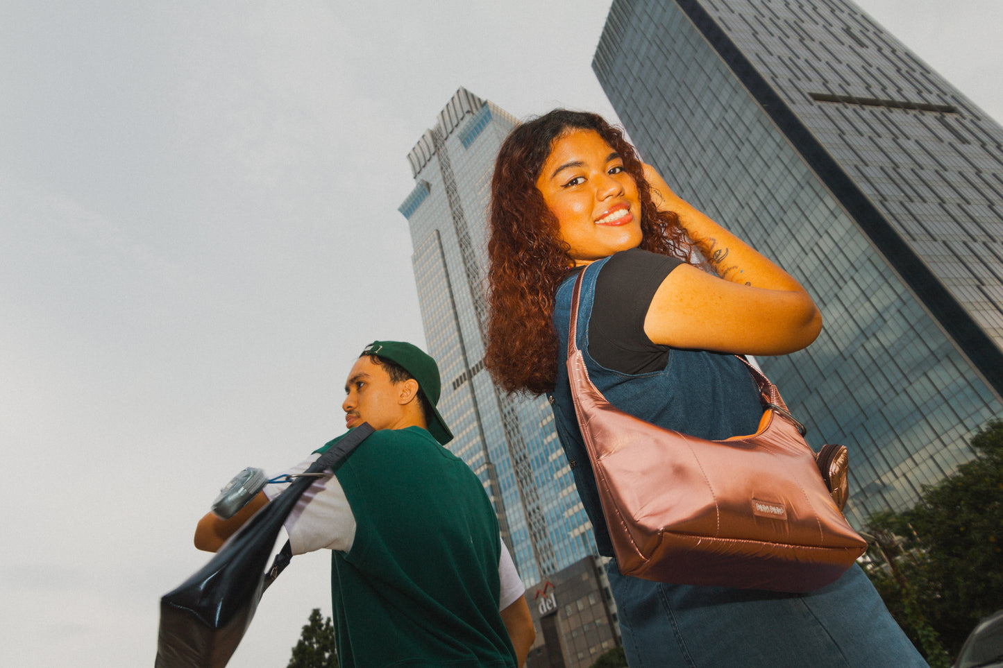Gleam Shoulder Bag in Rose Quartz